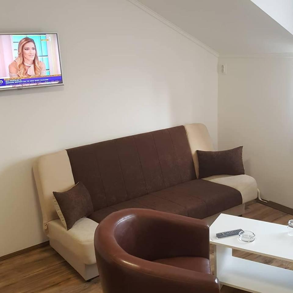 Jet Set Prenociste Rooms Novi Sad Dış mekan fotoğraf